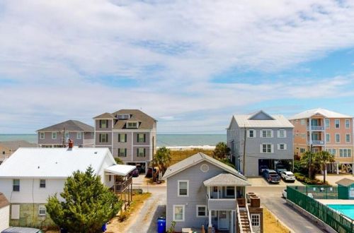 Ocean Harbor 32 - The Salty Shamrock